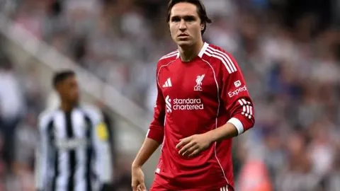 “亚青赛巅峰对决：三胜在手，挑战巅峰，激战一触即发！”